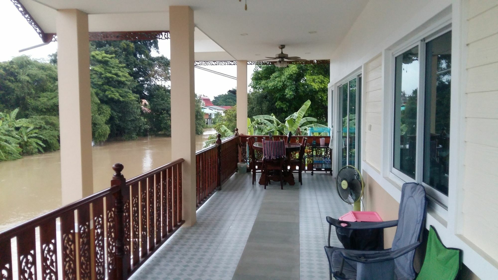 Khun Pra Chote Homestay & Guesthouse プラナコーン・シー・アユタヤ エクステリア 写真